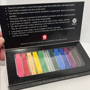 Brand new Sakura Nouvel Pastel Carré Art Set 12 colors. Unused new old stock. C1